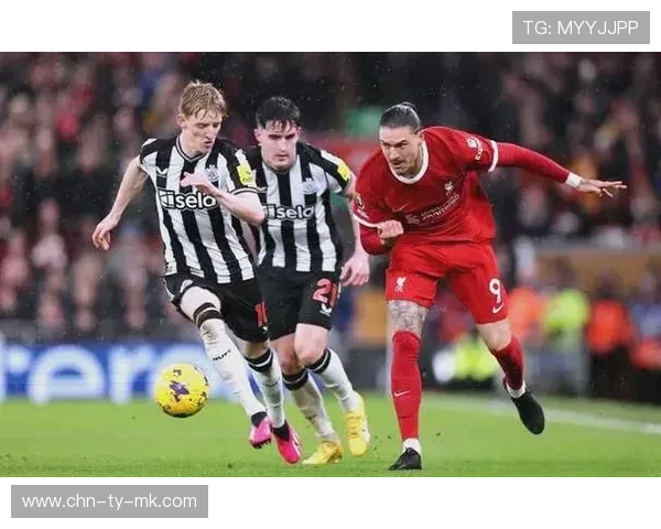 英超圣诞赛程公布:密集比赛考验各队阵容深度