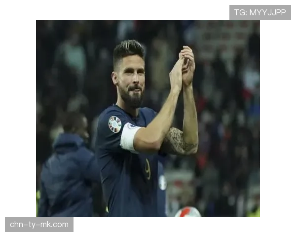 里尔主场不敌巴黎圣日耳曼,吉鲁开场中框错失良机 里尔主场不敌巴黎圣日耳曼,吉鲁开场中框错失良机