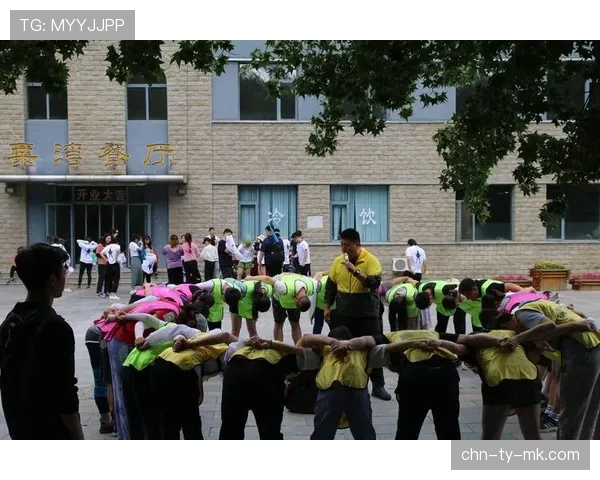 法甲准备通过捆绑销售拓展观众，包含游戏、体验会等内容